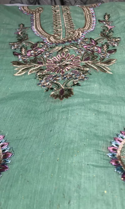 Best Asian and Pakistani Clothes Online. A popular UK provider of Fashion, with luxury and designer brands in clothing, for all occasions.