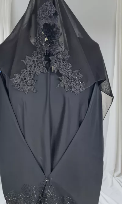 High Quality Elegant Dubai Abaya with Embroidery-Black )